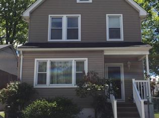 6 Huron Pl, Staten Island, NY 10301