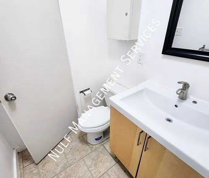 5235 Butler St #2 — Photo 6