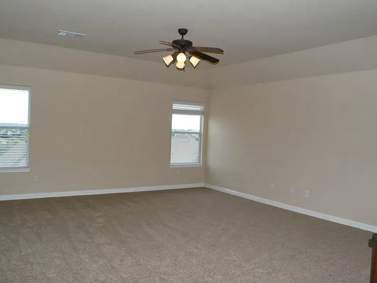 1002 Sedalia St — Photo 11