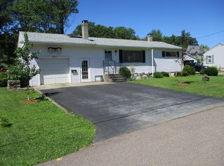 18 Iby St, South Burlington, VT 05403