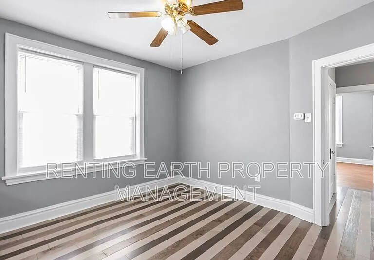 3868 Meramec St #2F — Photo 6