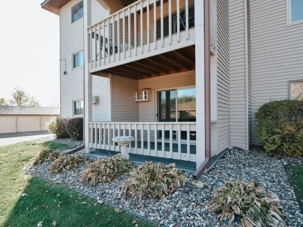 1828 Perlich Ave APT 1A, Red Wing, MN 55066