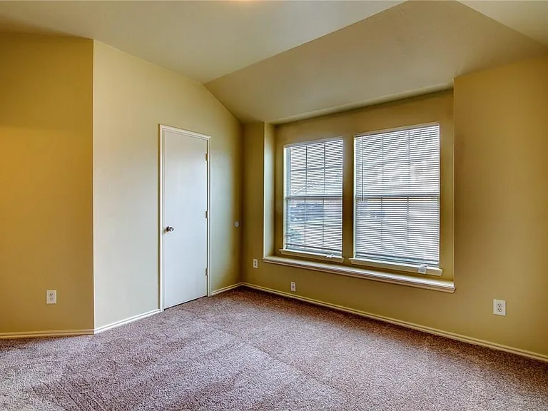8513 Prairie Wind Trl — Photo 16