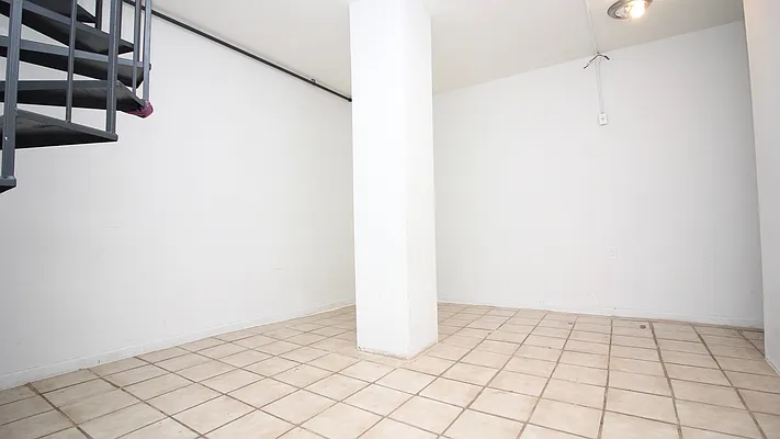 Rented by Nooklyn NYC LLC | media 19