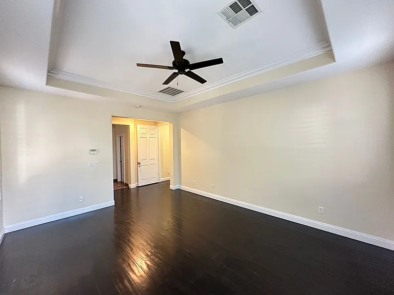 2416 Radio City St — Photo 10