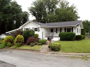 300 W Forest Ln, Oak Ridge, TN 37830