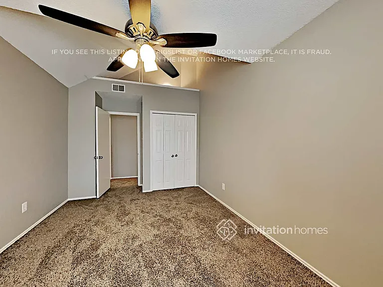 9218 Oak Hollow Dr — Photo 14