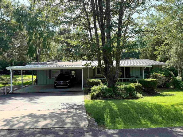 2500 Lakeview Dr, Heber Springs, AR 72543