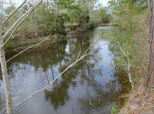 11125 Lake Dr, Bay Saint Louis, MS 39520