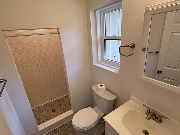 5th image of 1595 Soco Rd APT 8