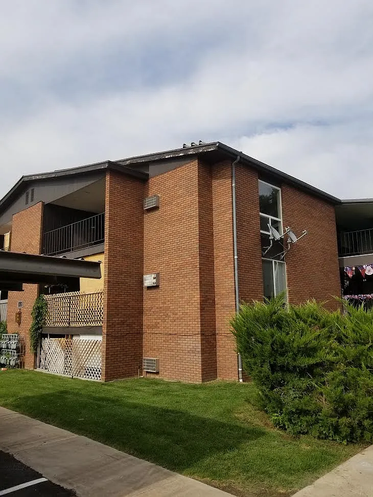 Updated 2 Bedroom Roy Condo! — Photo 1