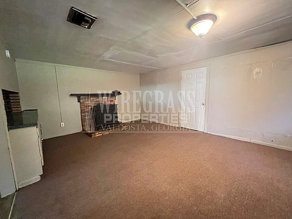 5th image of 732 Vallotton Dr