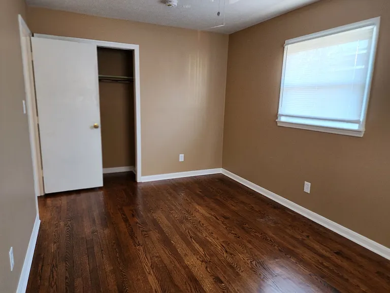 4306 Shady Villa Dr — Photo 46