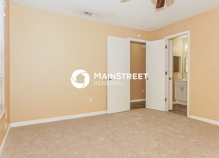 4914 Carodoc Cir — Photo 9