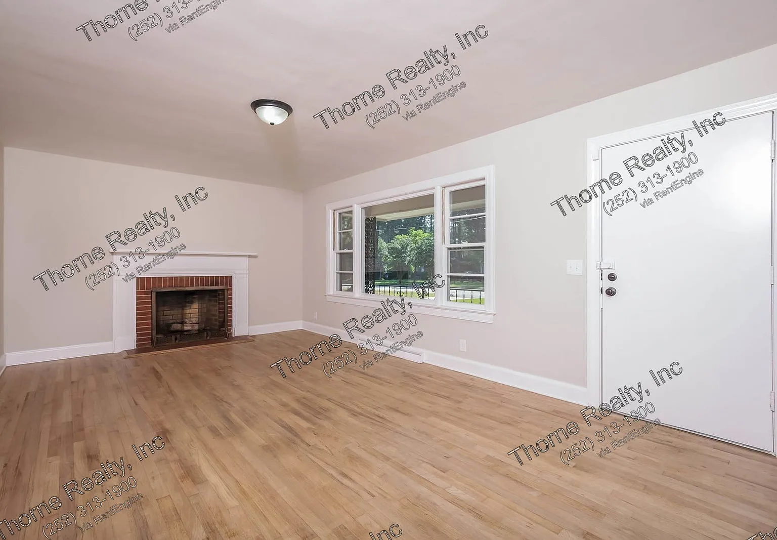 3 bed, 2.0 bath, 1280 sqft, $1,355 — Photo 2