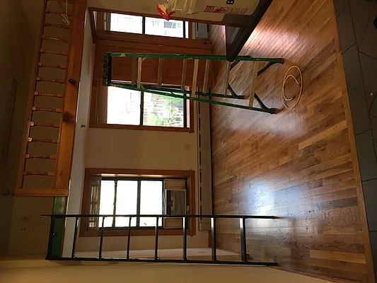 Rented by Peter Meskouris LREB | media 16