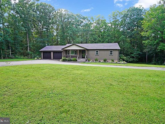 3rd image of 13236 Silver Hill Rd