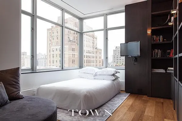 Sold by Town Residential | media 29