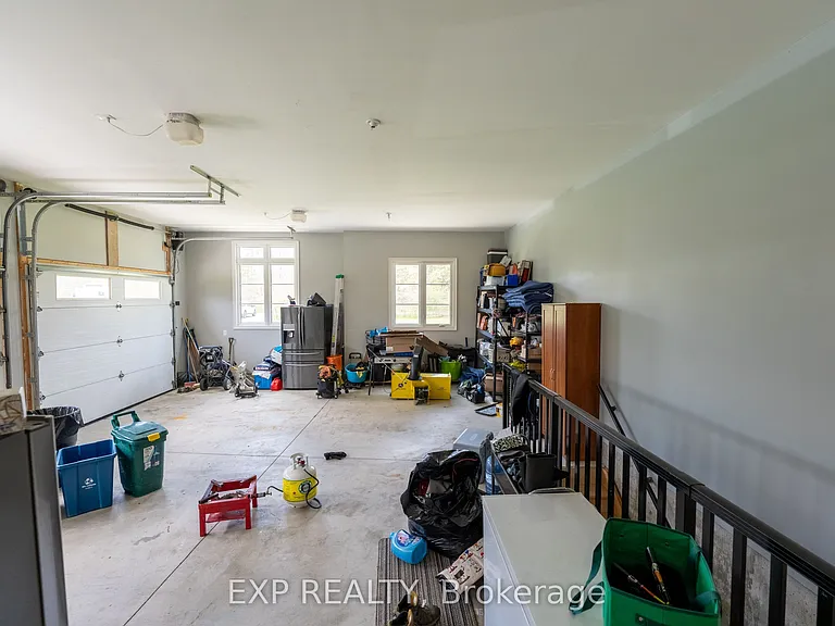 911 Wyldewood Rd — Photo 31