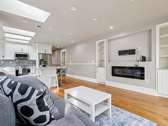 4th image of 51 Hamilton St #3