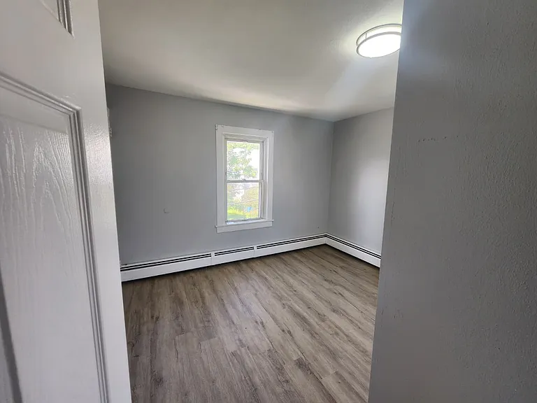 103 Penn St #105.5 — Photo 11