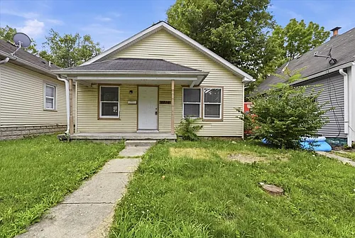 2828 N Gale St Photo 1