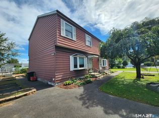 509-511 Roosevelt Dr, Derby, CT 06418