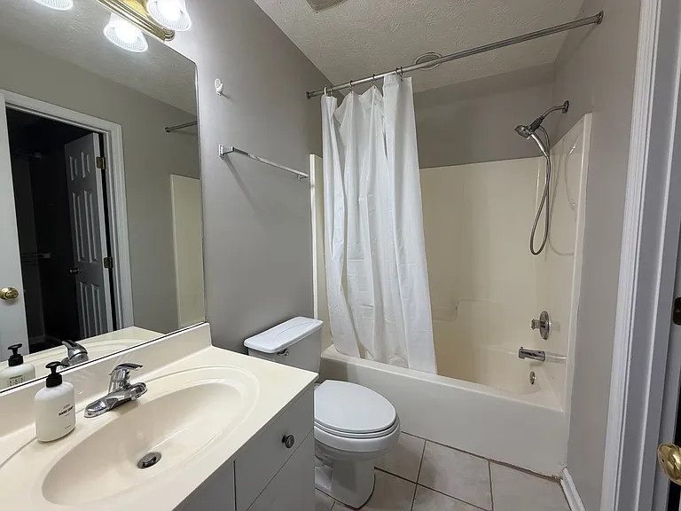 1477 N Donahue Dr #3901 — Photo 10