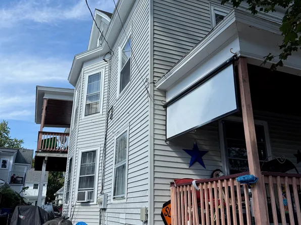 6 Ray Street, Manchester, NH 03104