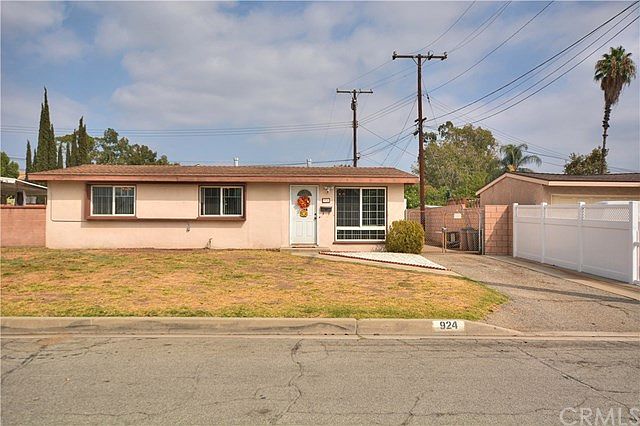 1st image of 924 Delay Ave