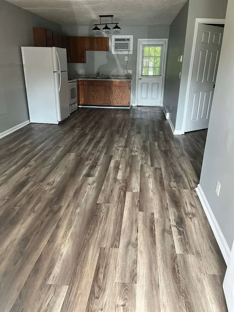 Mallard Trail Apartments - 211 Unit B4 — Photo 1