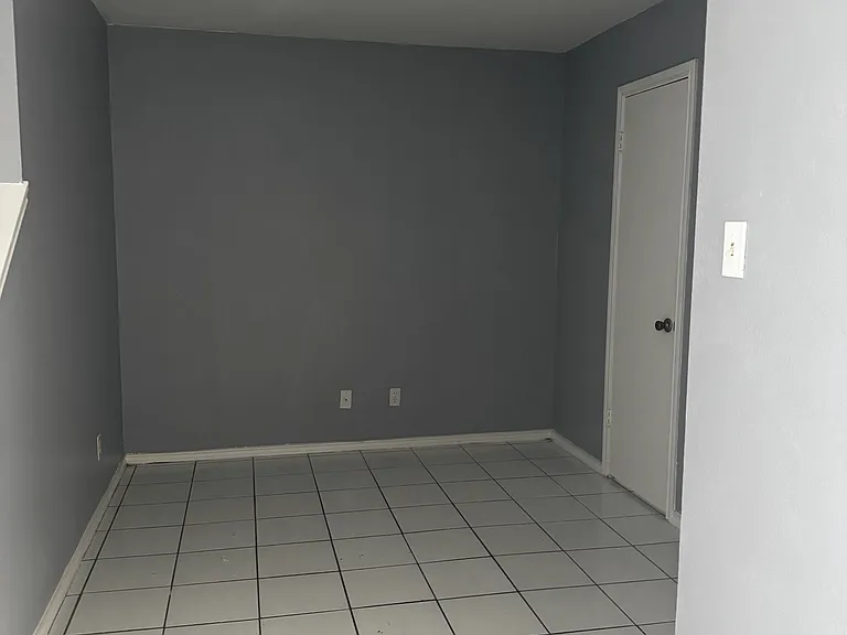 900 W Cherokee Ave — Photo 4