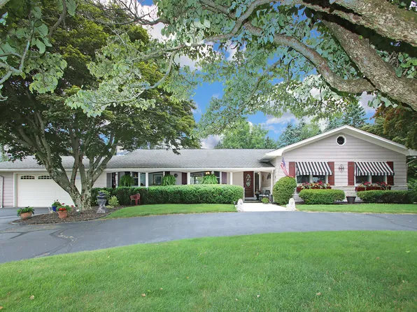 14 Lombardi Drive, Derby, CT 06418