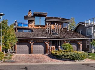 1571 Venice Dr, South Lake Tahoe, CA 96150