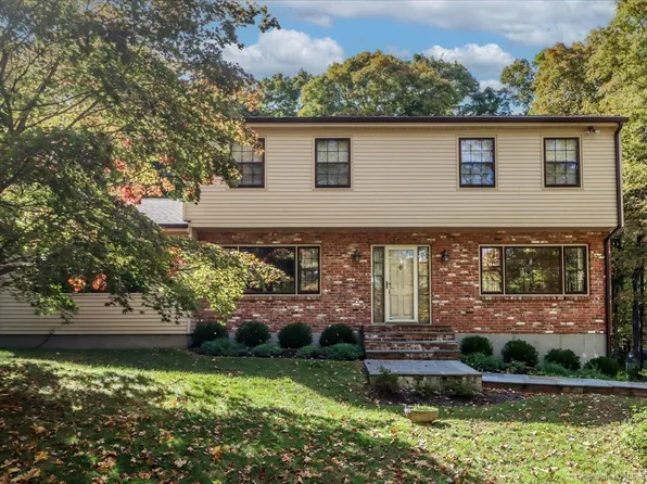 42 Saw Mill Road, Newtown, CT 06470