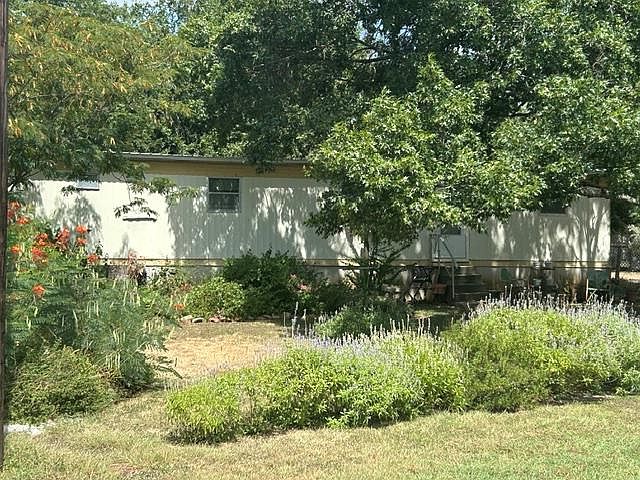 1st image of 105 Elizabeth Dr