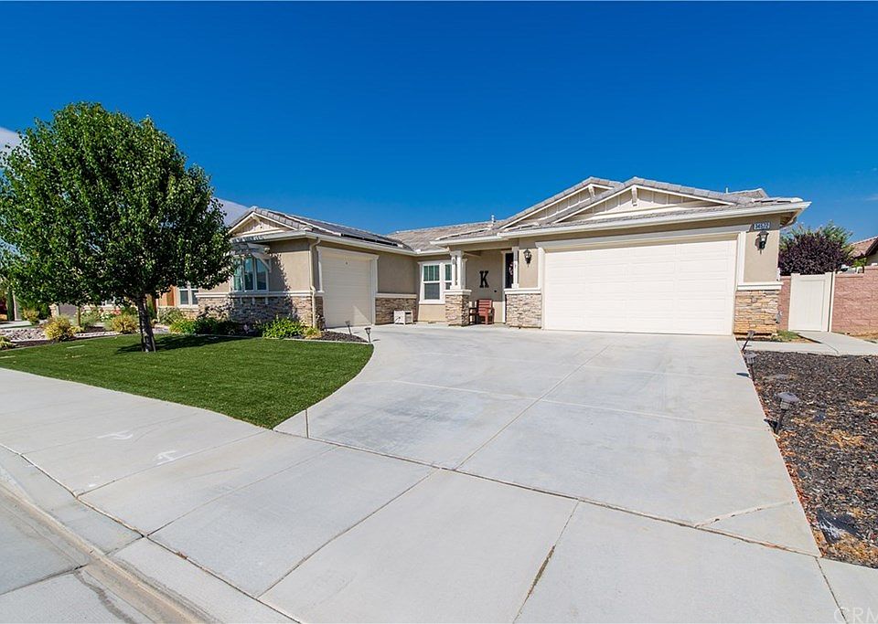 1st image of 34572 Mistletoe Ln