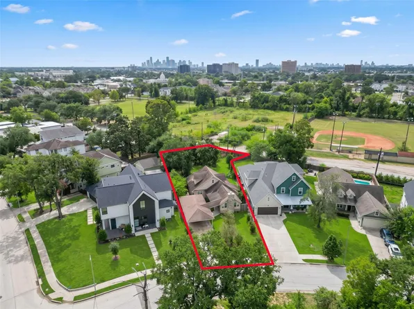 1107 Du Barry Ln, Houston, TX 77018