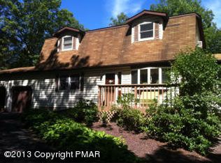 541 Highpoint Dr, Bartonsville, PA 18321