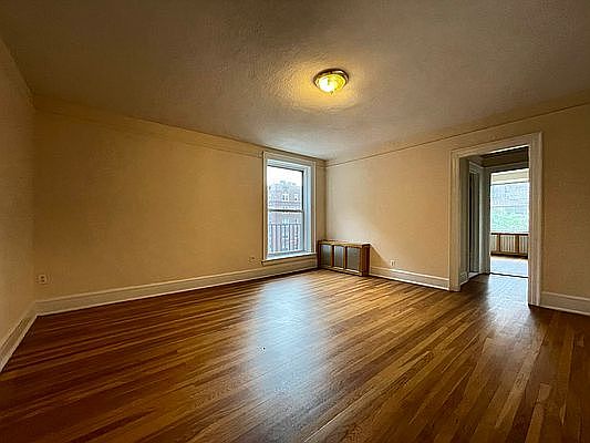 4th image of 69-40 108th St #5C