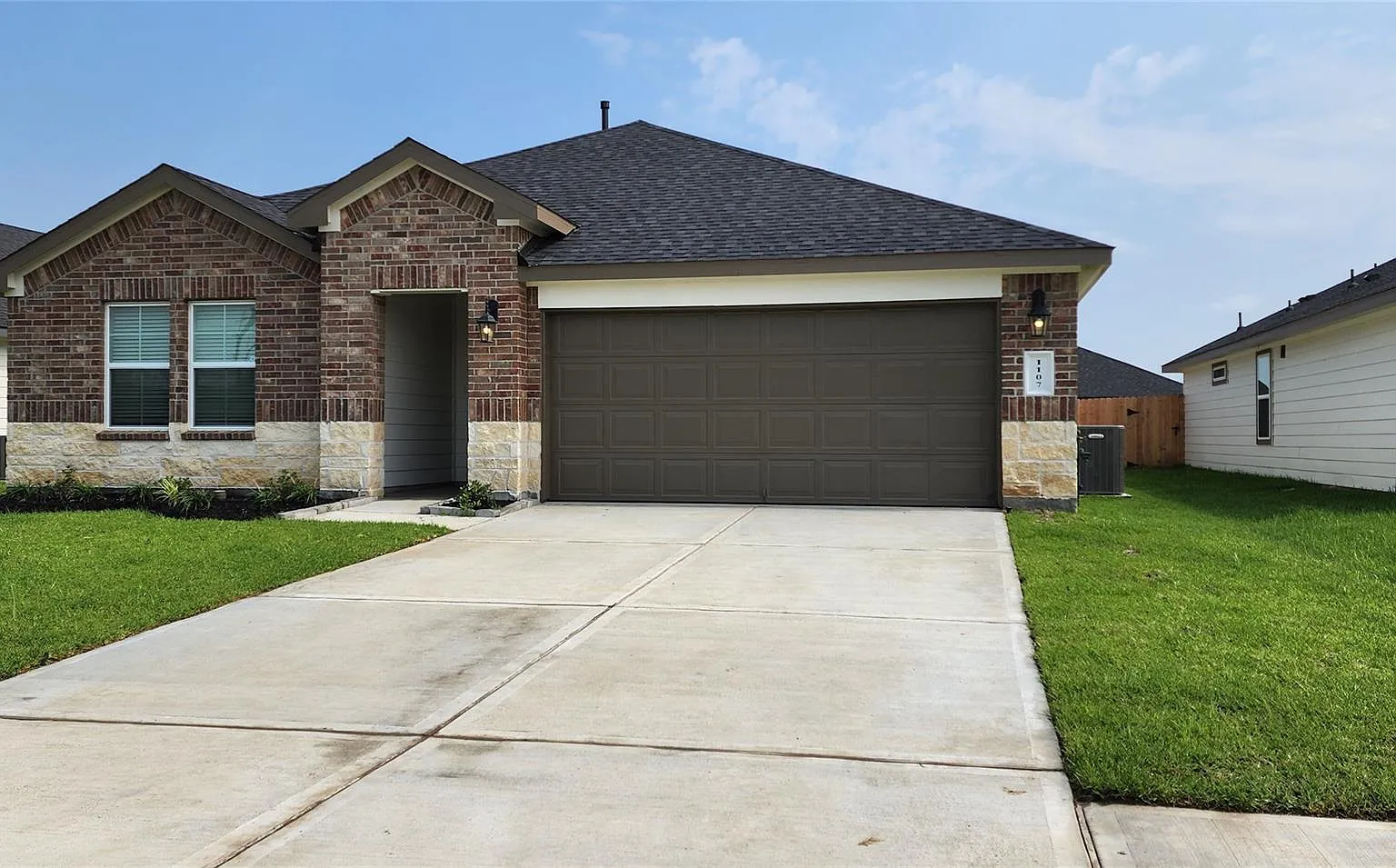 4 bed, 1812 sqft, $2,250 — Photo 1