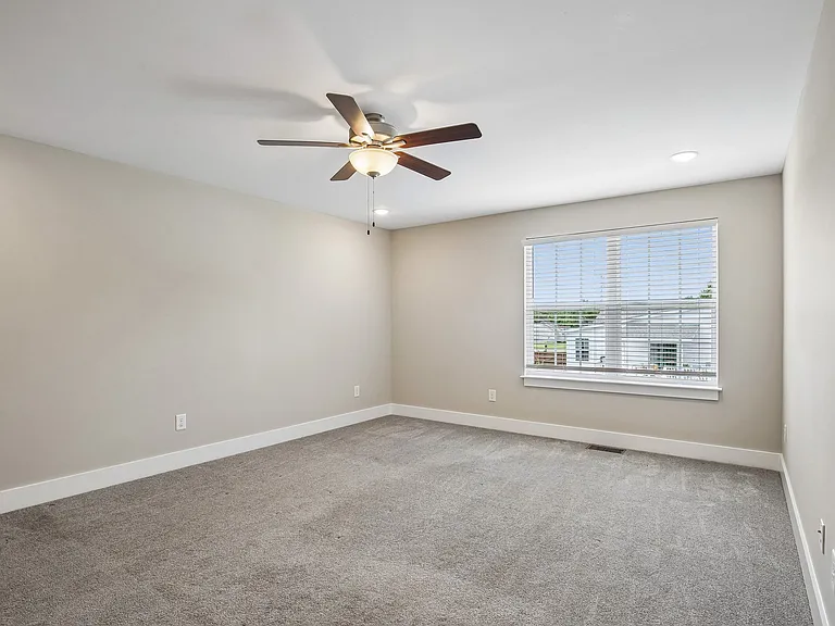 South Maple Townhomes — Photo 11
