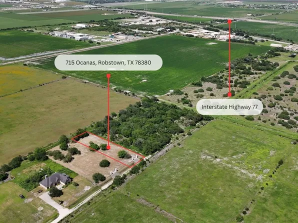 715 Ocanas Rd, Robstown, TX 78380