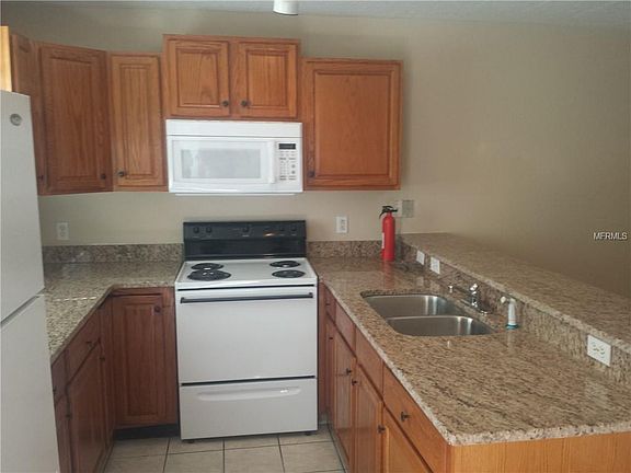 2nd image of 153 Ivy Ln APT 1