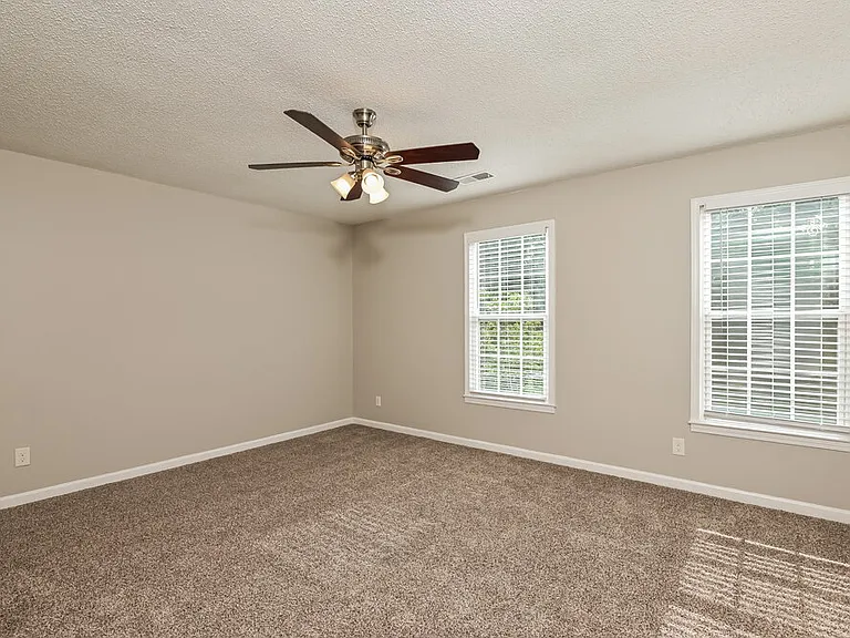 2128 Summertown Dr NW — Photo 10