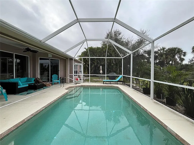 1268 W Hillsborough Blvd — Photo 25