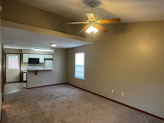 2nd image of 3618 Prescott Dr