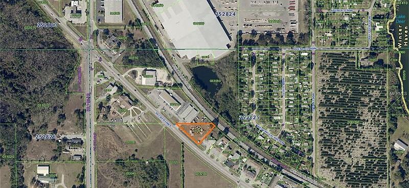 2nd image of 3877 Recker Hwy