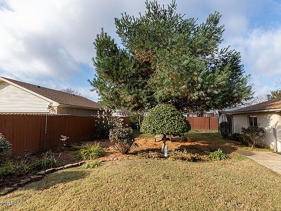5th image of 7806 Trillium Dr