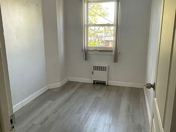 5th image of 2552 Westervelt Ave